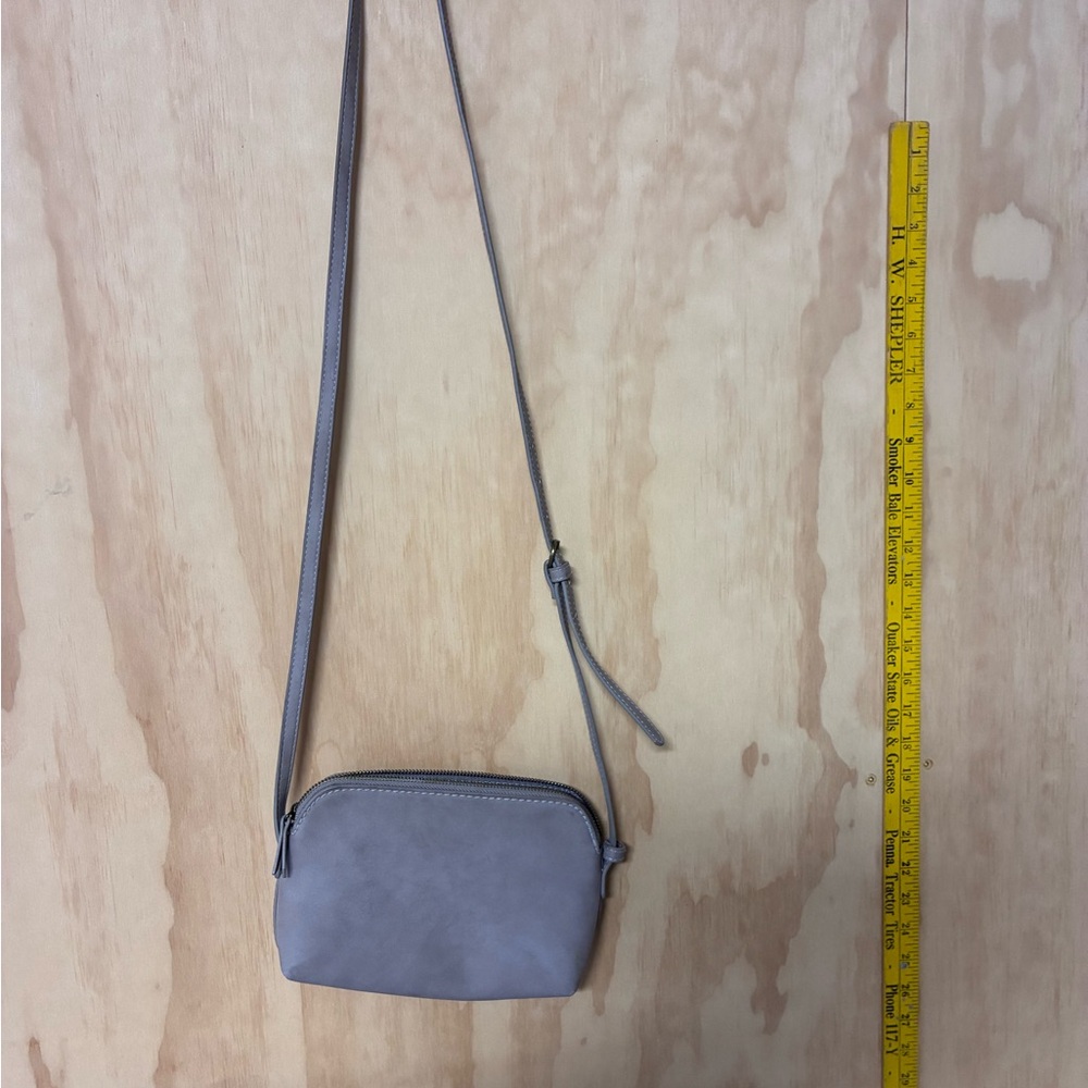 Universal Thread Light Gray/Cream Crossbody Bag